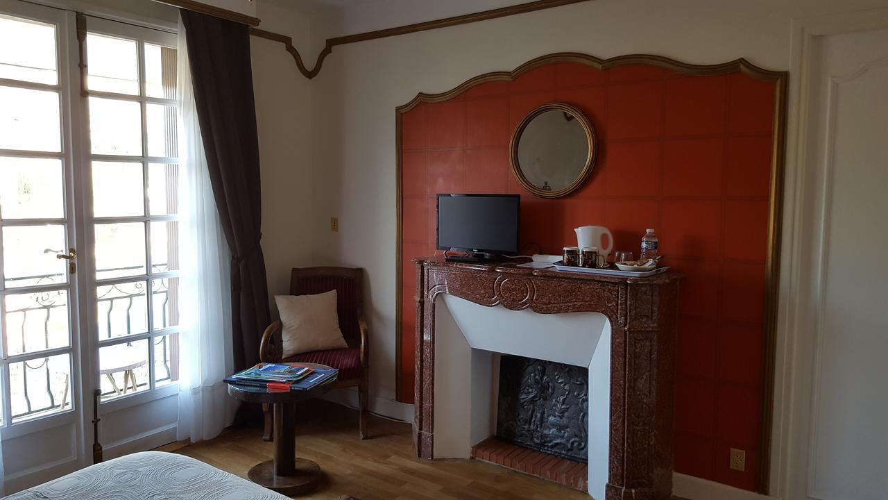 Chambres D'Hotes La Fontaine เอสปาลิยง ภายนอก รูปภาพ